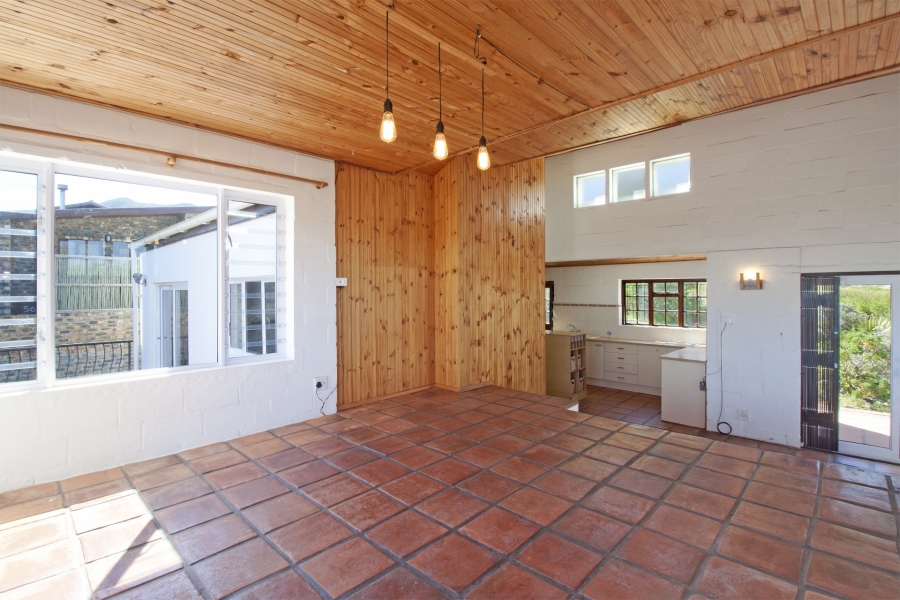 2 Bedroom Property for Sale in Scarborough Western Cape